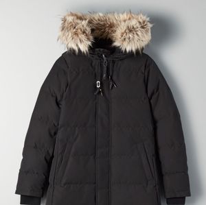 TNA Aritzia St Anton/ Powder Parka